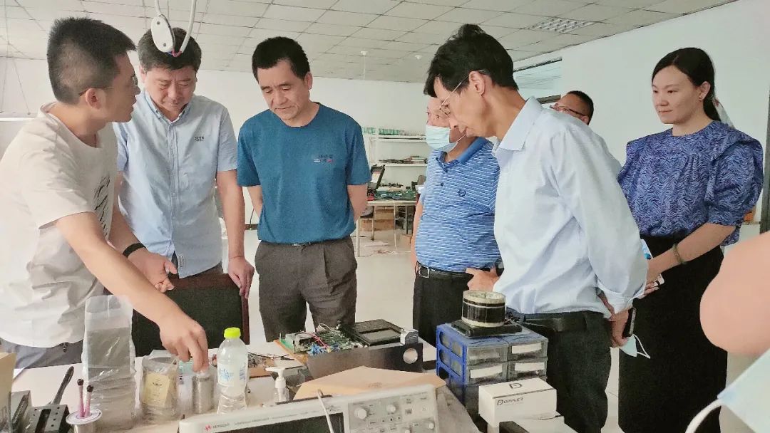戳我試試