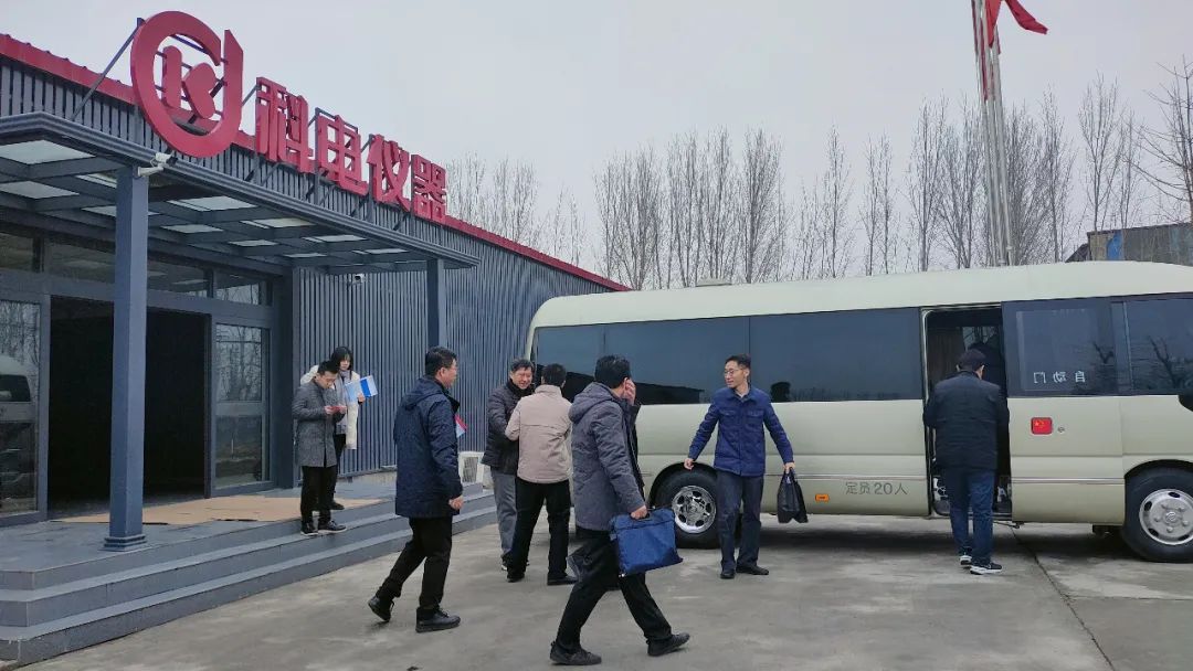 戳我試試